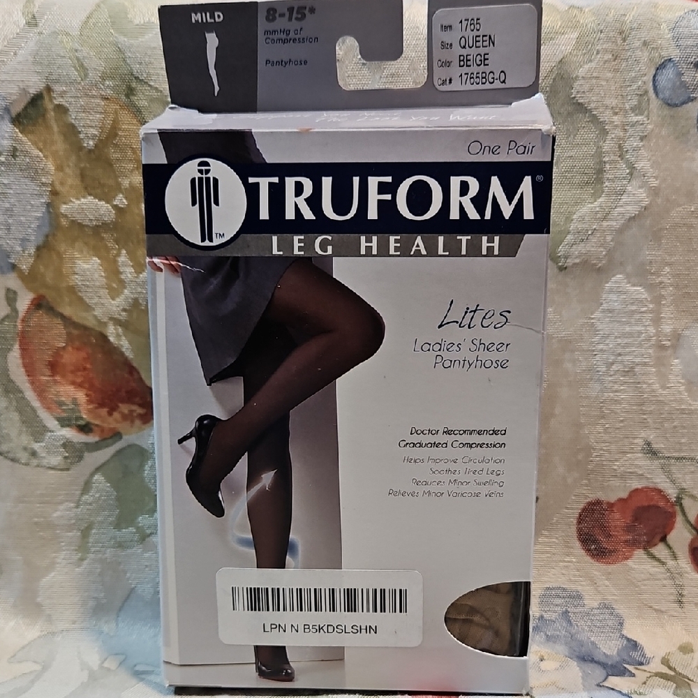 TRUFORM 1765 Ladies' Lites Sheer Pantyhose| Beige | Queen | Mild 8-15 mmHg | NEW